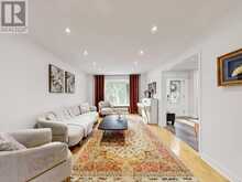 43 TOPHAM CRESCENT | Richmond Hill Ontario | Slide Image Seven