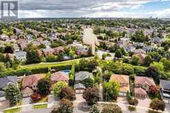 43 TOPHAM CRESCENT | Richmond Hill Ontario | Slide Image Four