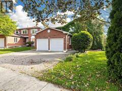 43 TOPHAM CRESCENT Richmond Hill Ontario, L4C 9H1