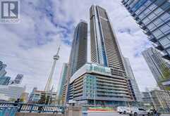 538 - 1 CONCORD CITYPLACE WAY | Toronto Ontario | Slide Image One
