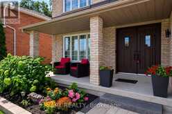 47 NORTHVIEW CRESCENT | Barrie Ontario | Slide Image Three