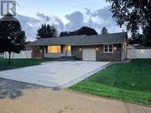 10 DRAPER DRIVE | St. Catharines Ontario | Slide Image Forty