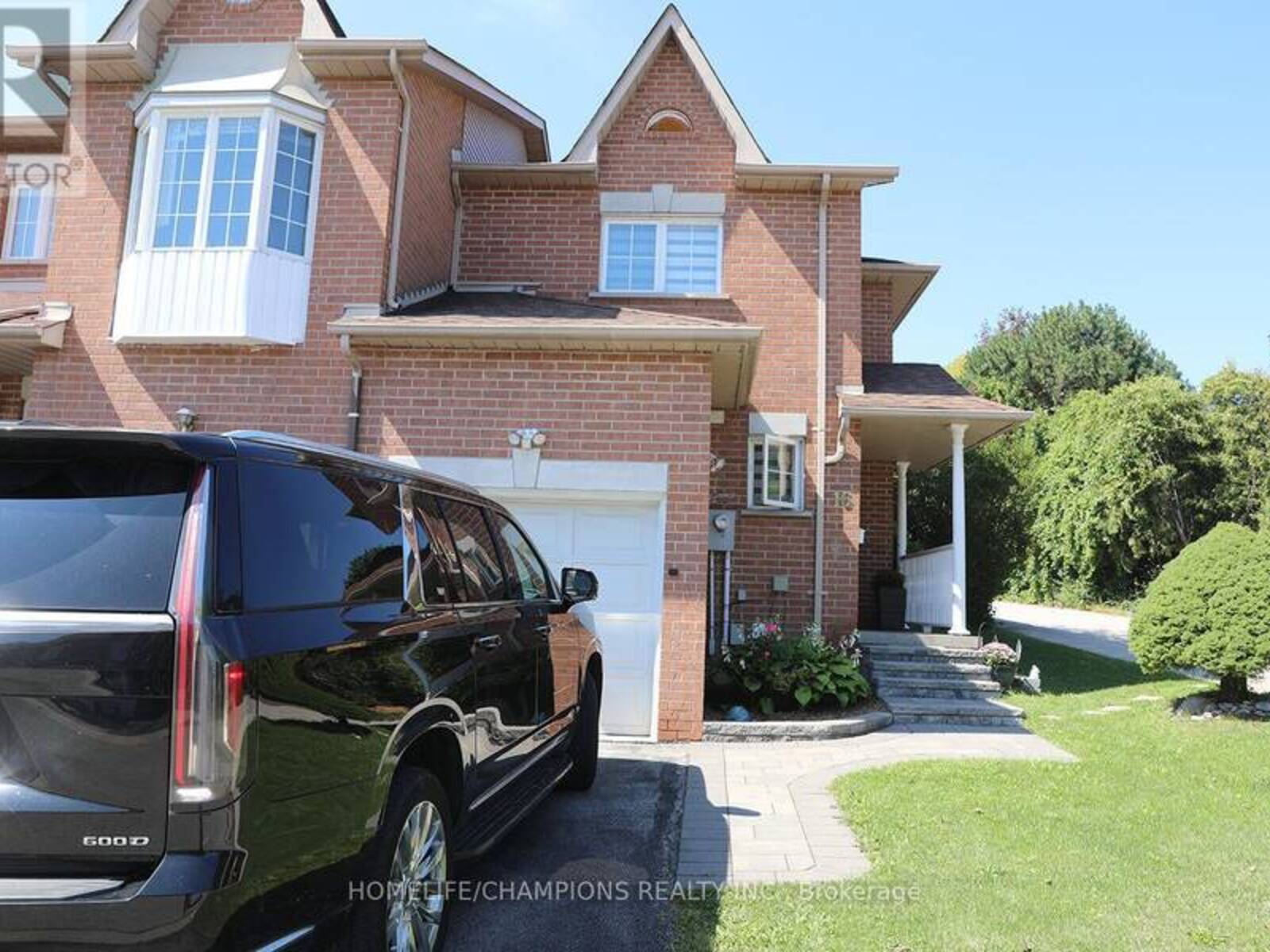 16 ECHO GLEN ROAD, Toronto, Ontario M9B 4W6