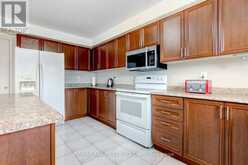 671 PETER ROBERTSON BOULEVARD | Brampton Ontario | Slide Image Thirteen
