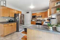 144 STEPHEN MOORE DRIVE | Komoka Ontario | Slide Image Eleven