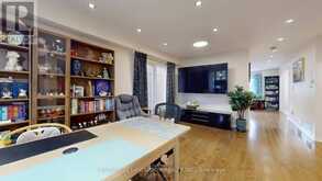 10 MAJESTIC DRIVE | Markham Ontario | Slide Image Thirteen