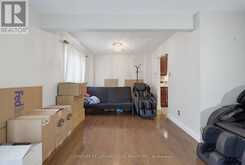 56 SUNSHINE DRIVE | Richmond Hill Ontario | Slide Image Four