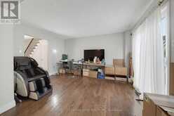 56 SUNSHINE DRIVE | Richmond Hill Ontario | Slide Image Seven