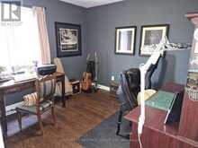 18 YORKTOWN PLACE | Georgina Ontario | Slide Image Thirteen