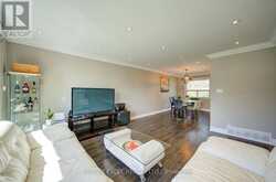 6 AVERILL CRESCENT | Toronto Ontario | Slide Image Ten