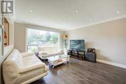 6 AVERILL CRESCENT | Toronto Ontario | Slide Image Seven
