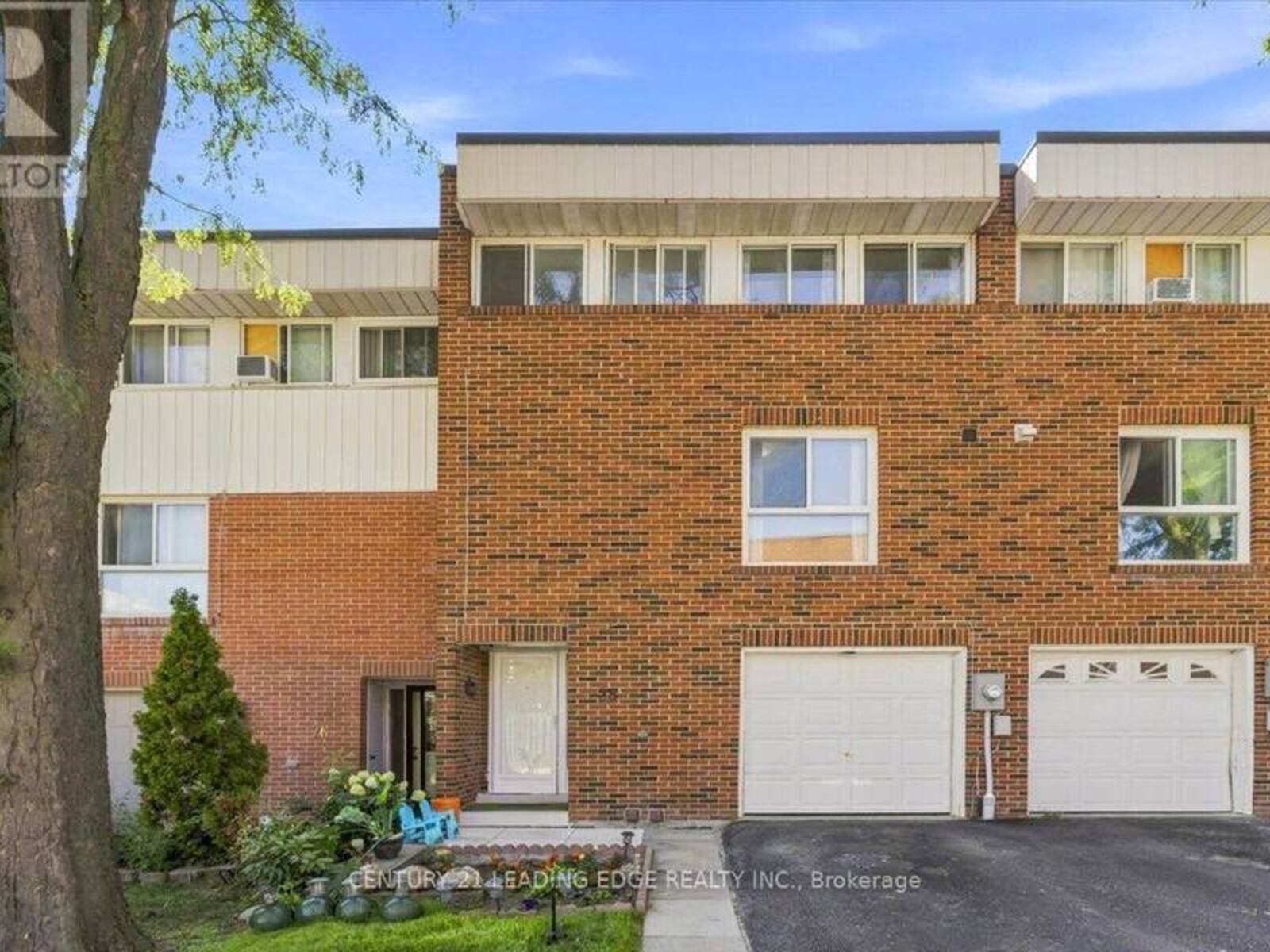 43 - 28 SEBASTIAN CABOT WAY, Toronto, Ontario M3N 2T3