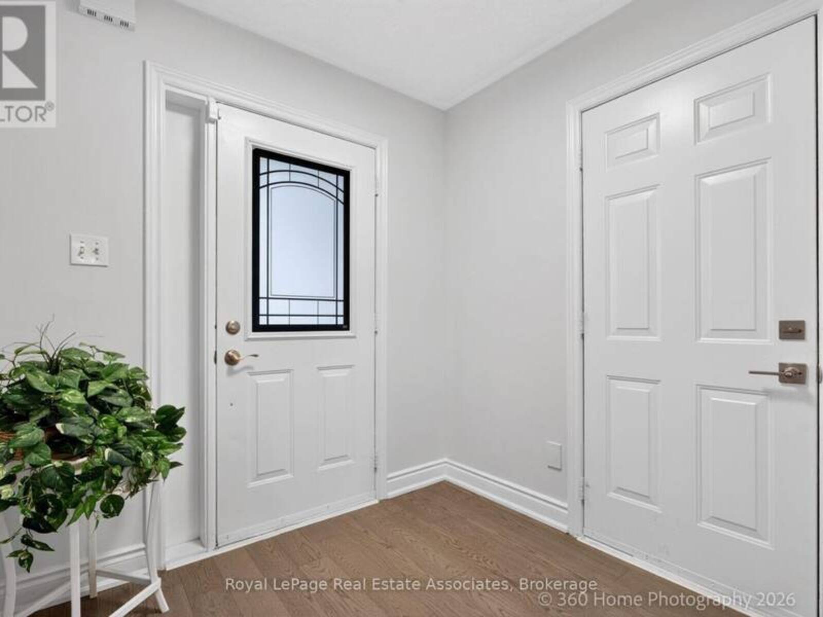 43 HILLSBURGH DRIVE, Brampton, Ontario L6X 4Z4