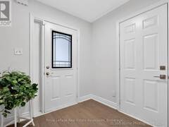 43 HILLSBURGH DRIVE Brampton Ontario, L6X 4Z4