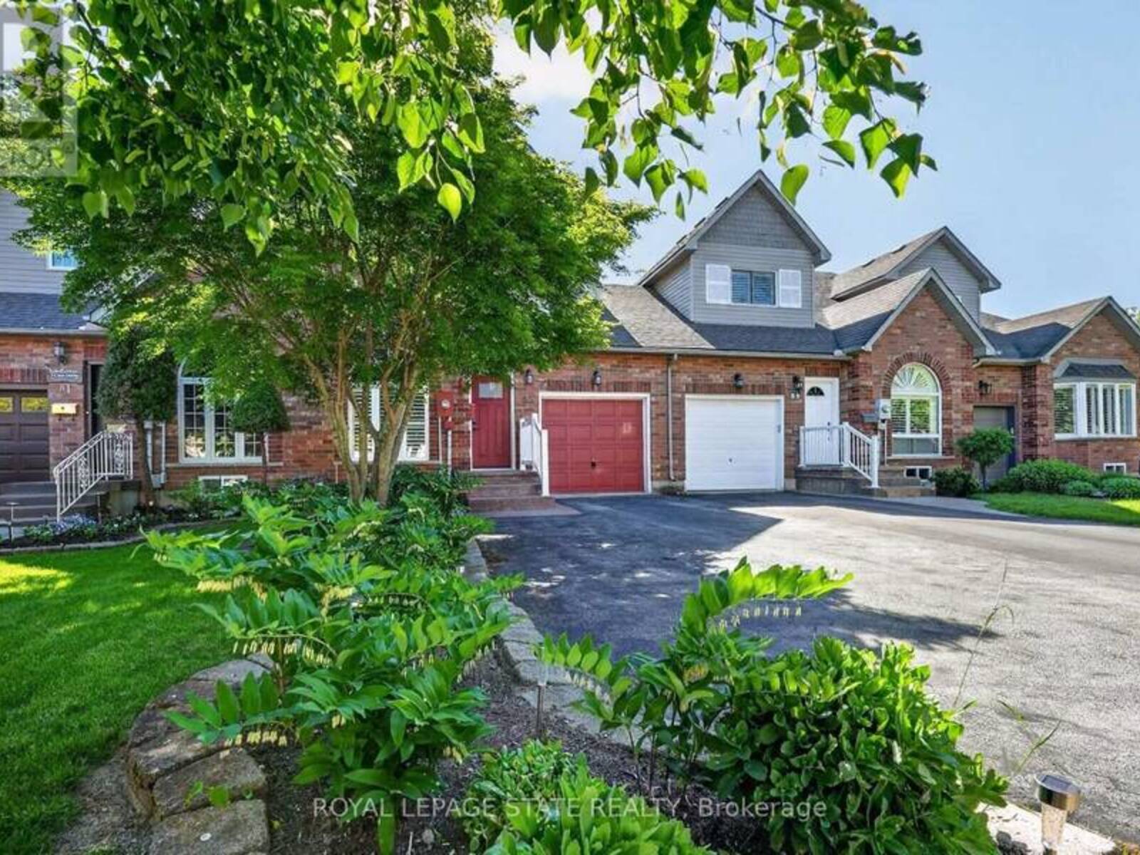 83 MORRISON CRESCENT, Grimsby, Ontario L3M 5K5