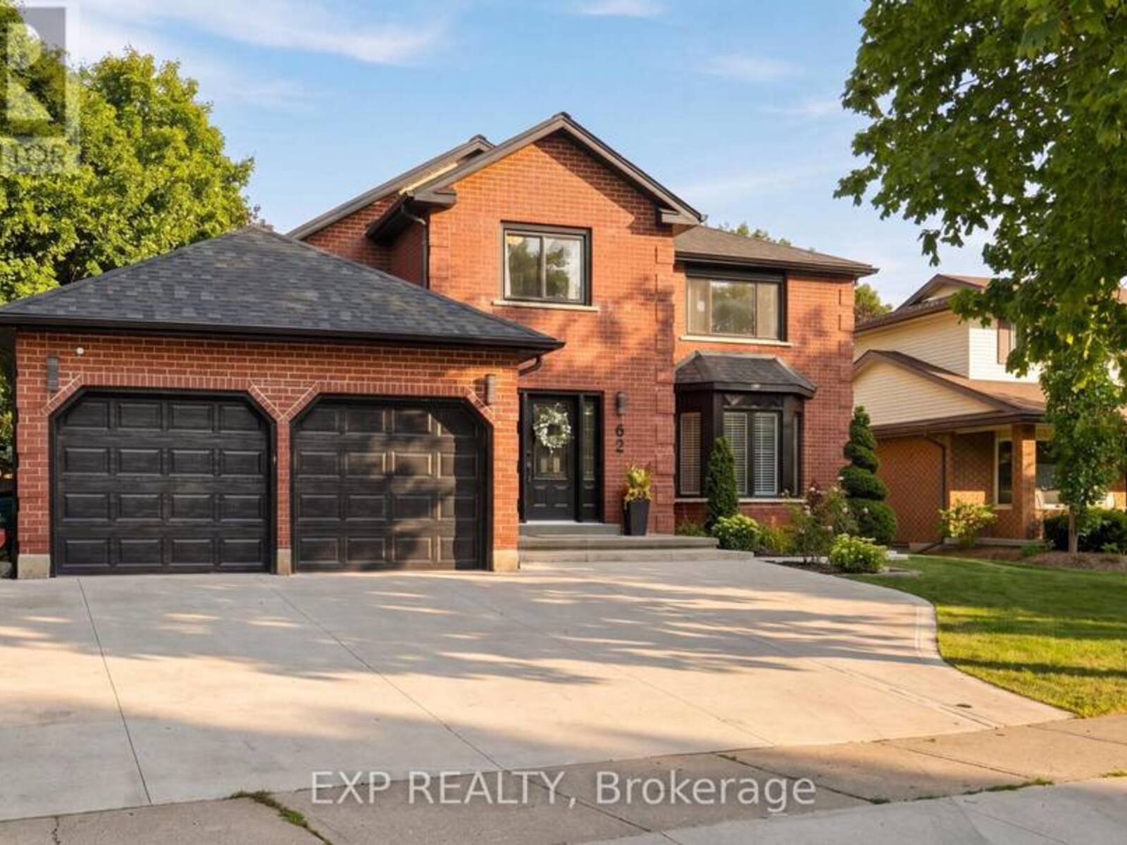 62 CORFIELD DRIVE, Kitchener, Ontario N2A 3W9