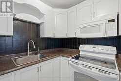 46 - 386 HIGHLAND ROAD W | Hamilton Ontario | Slide Image Thirteen
