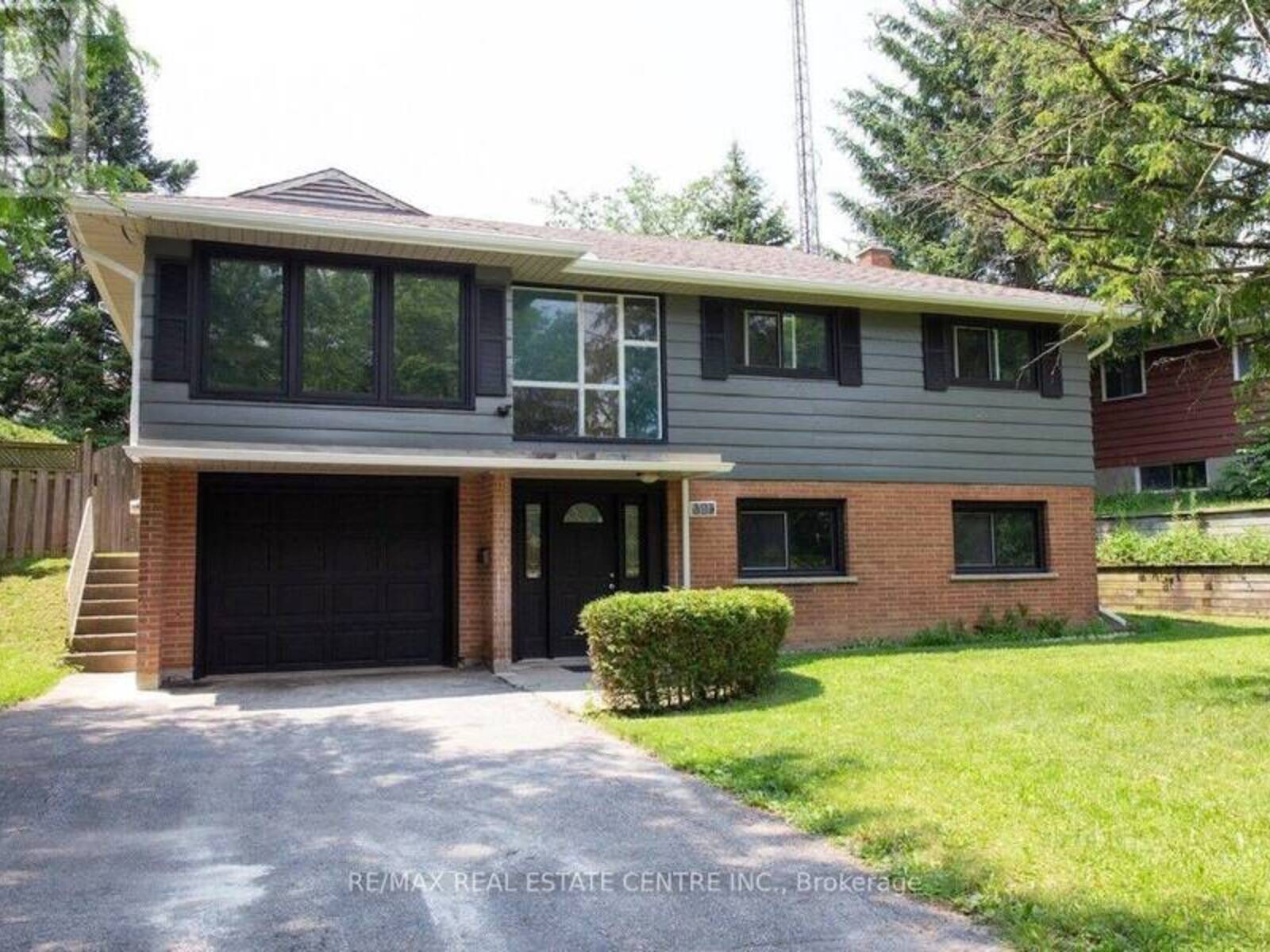 391 TAMARACK DRIVE, Waterloo, Ontario N2L 4G7