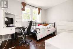 115 PORTSDOWN ROAD | Toronto Ontario | Slide Image Thirteen