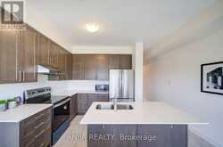 83 MIKAYLA LANE | Markham Ontario | Slide Image Thirteen