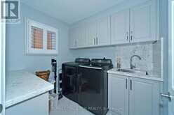 3 JACKMAN CRESCENT | Vaughan Ontario | Slide Image Twelve
