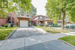 7 CLIPSTONE COURT | Brampton Ontario | Slide Image Two