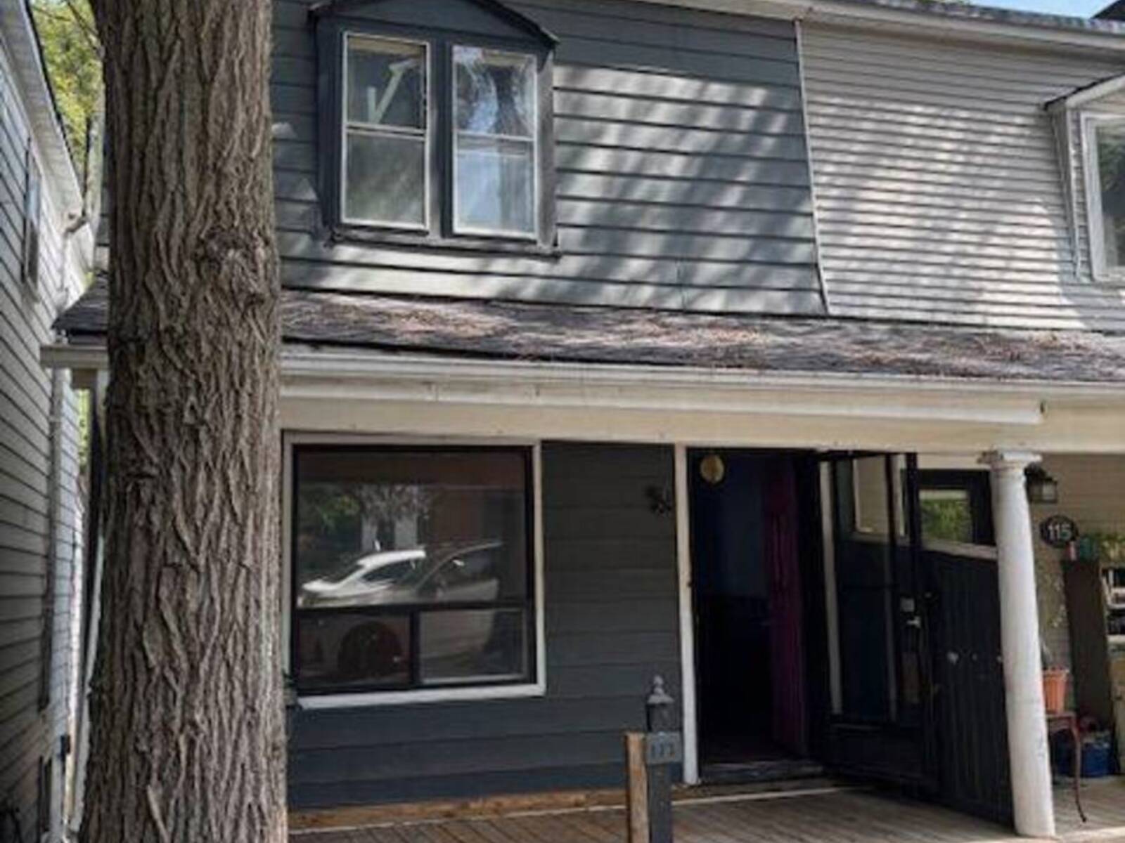 117 WHEELER AVENUE, Toronto, Ontario M4L 3V3