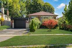 17 BARLOW ROAD E | Toronto Ontario | Slide Image Two