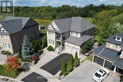 35 VANDERVOORT DRIVE | Richmond Hill Ontario | Slide Image Four