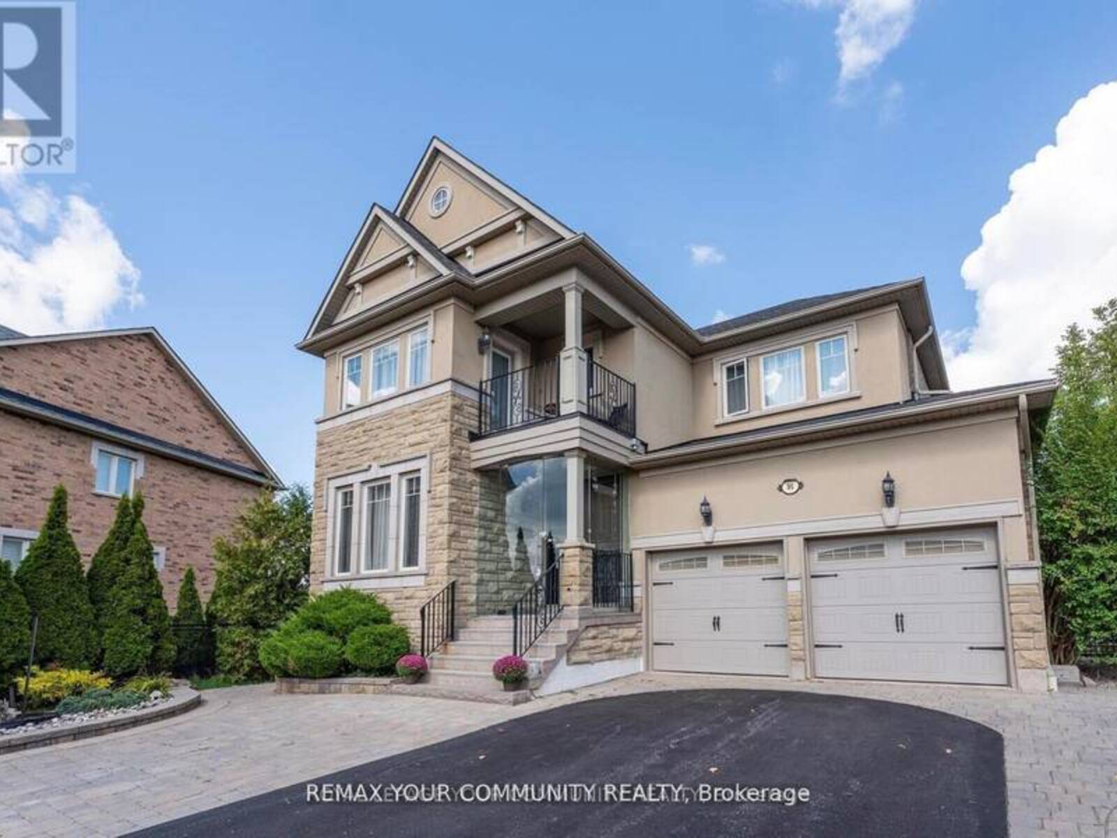 35 VANDERVOORT DRIVE, Richmond Hill, Ontario L4E 0C7