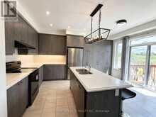 41 KENNETH ROGERS CRESCENT | East Gwillimbury Ontario | Slide Image Nine