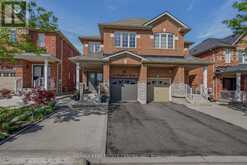 16 GULFBROOK CIRCLE | Brampton Ontario | Slide Image One