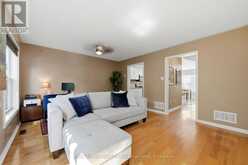 25 SEED HOUSE LANE | Halton Hills Ontario | Slide Image Thirteen