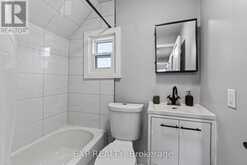 5 NEWLANDS AVENUE | Hamilton Ontario | Slide Image Thirteen