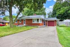 6 CHERRYWOOD AVENUE | Grimsby Ontario | Slide Image One