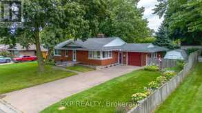 6 CHERRYWOOD AVENUE | Grimsby Ontario | Slide Image Twenty-seven