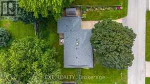 6 CHERRYWOOD AVENUE | Grimsby Ontario | Slide Image Thirty-one