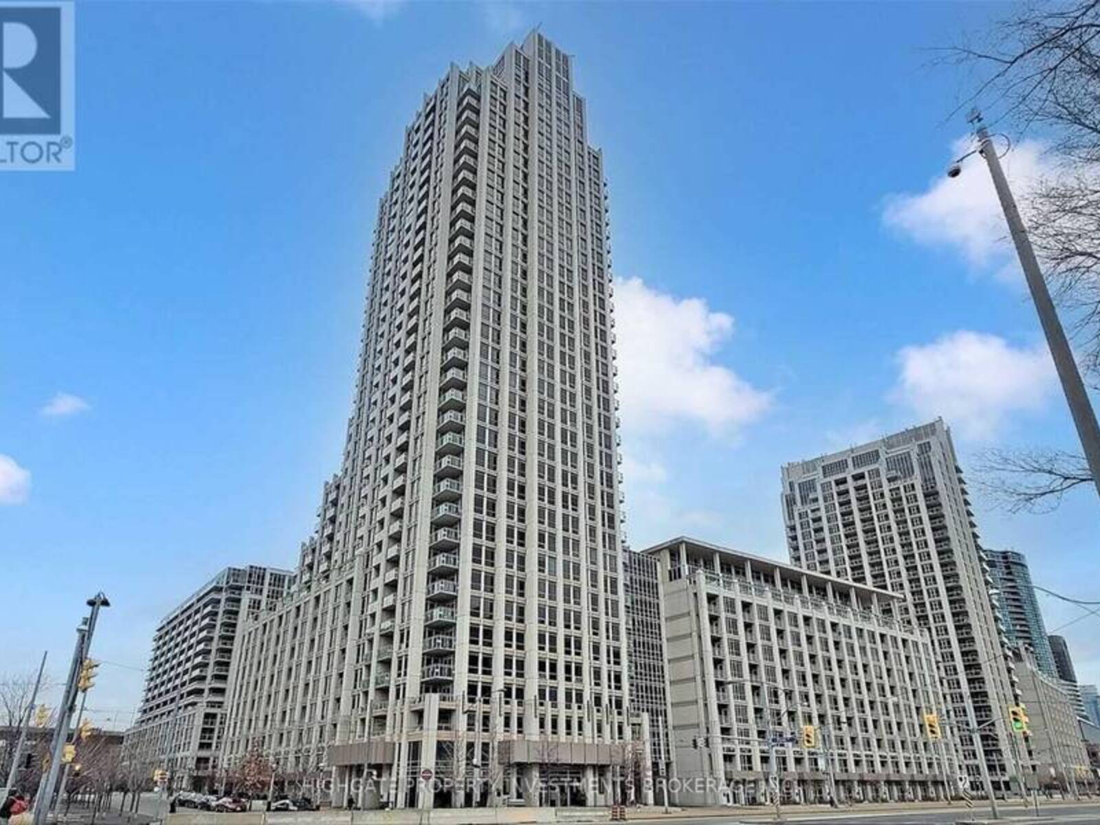 2506 - 628 FLEET STREET, Toronto, Ontario M5V 1A8