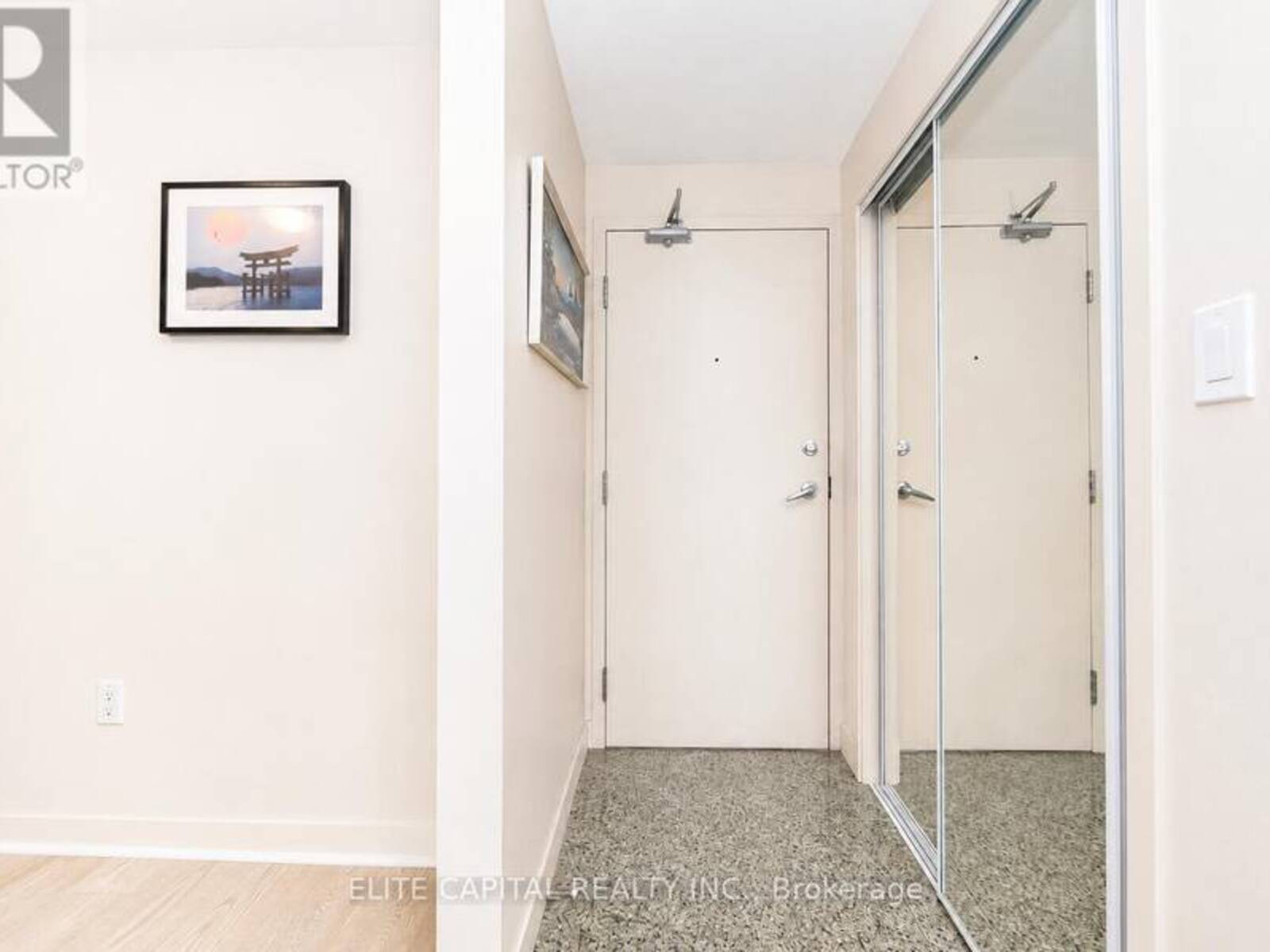1008 - 10 NAVY WHARF COURT, Toronto, Ontario M5V 3V2
