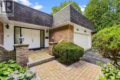 244 WILLOWRIDGE COURT | Oakville Ontario | Slide Image Four