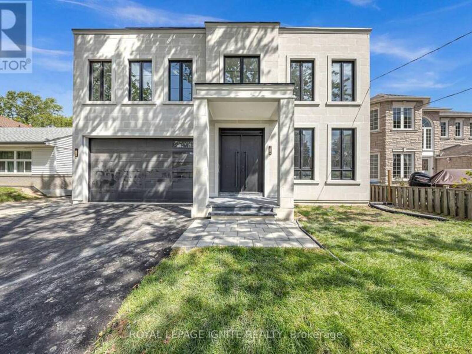 15 DEBLYN DRIVE E, Toronto, Ontario M1S 1J4
