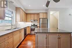 4 CHELTENHAM MEWS | Kitchener Ontario | Slide Image Four