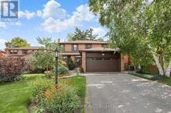 19 TEMAGAMI COURT | Toronto Ontario | Slide Image Two