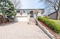 2483 YARMOUTH CRESCENT | Oakville Ontario | Slide Image One