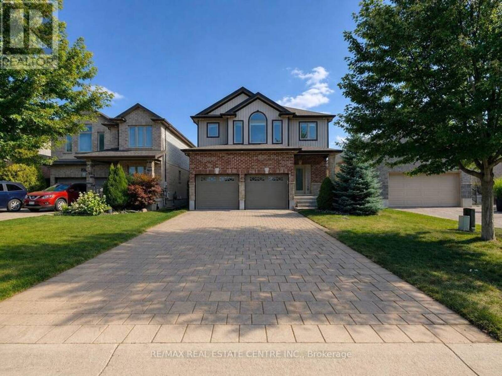 1029 MOY CRESCENT, London, Ontario N6G 0B5