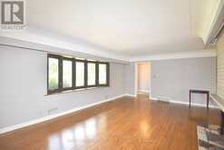 298 POTTRUFF ROAD N | Hamilton Ontario | Slide Image Eight