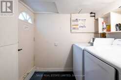 221 PALMERSTON AVENUE | Toronto Ontario | Slide Image Thirty-nine