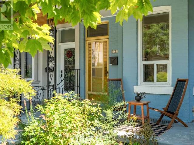 221 PALMERSTON AVENUE Toronto Ontario, M6J 2J3 - 5 Bedrooms Home For Sale
