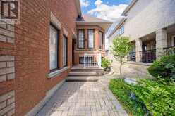 25 WOODCREEK DRIVE | Brampton Ontario | Slide Image Seven