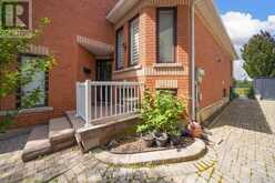 25 WOODCREEK DRIVE | Brampton Ontario | Slide Image Eight